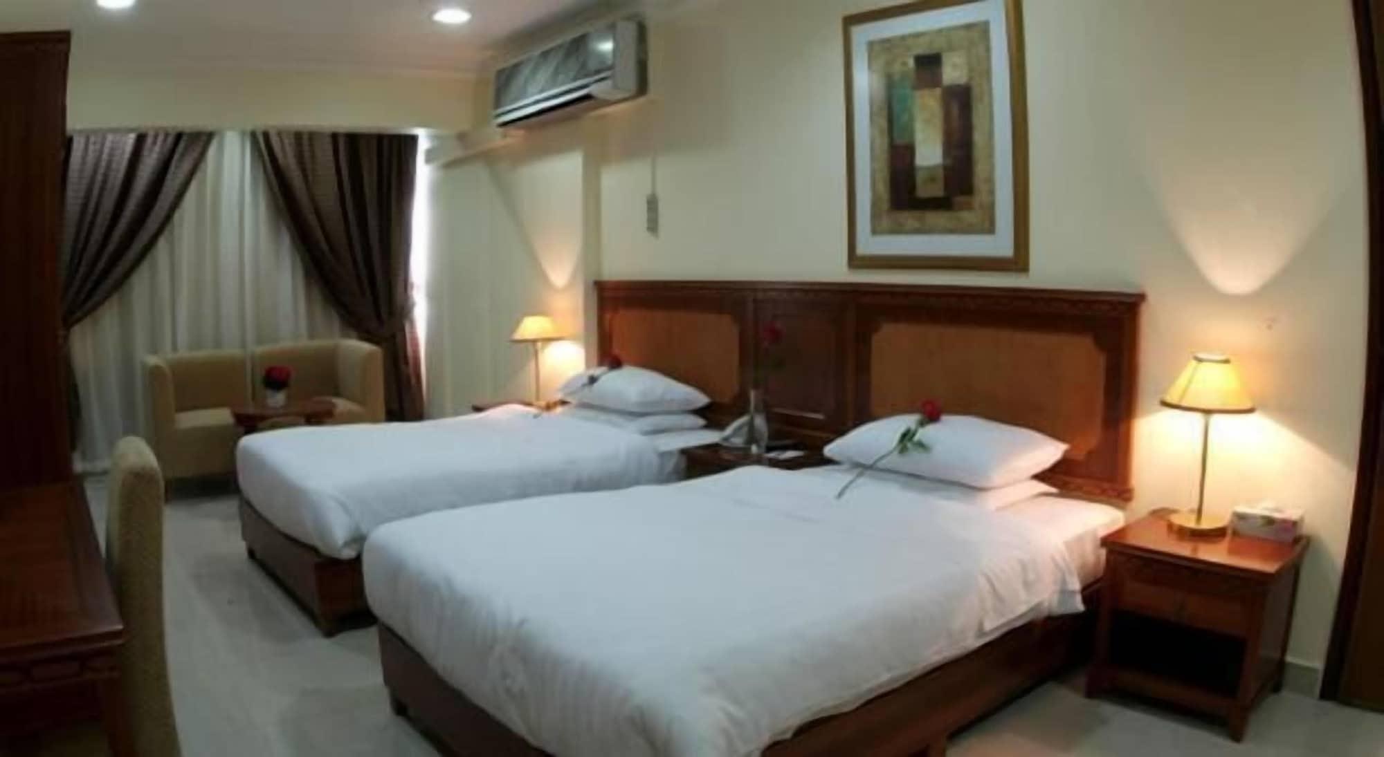 Al Muntazah Plaza Hotel Doha Room photo