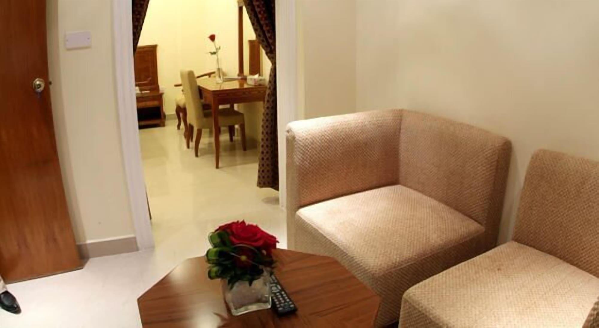 Al Muntazah Plaza Hotel Doha Exterior photo