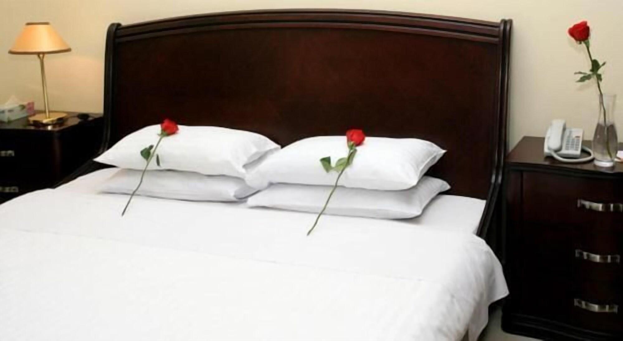 Al Muntazah Plaza Hotel Doha Exterior photo