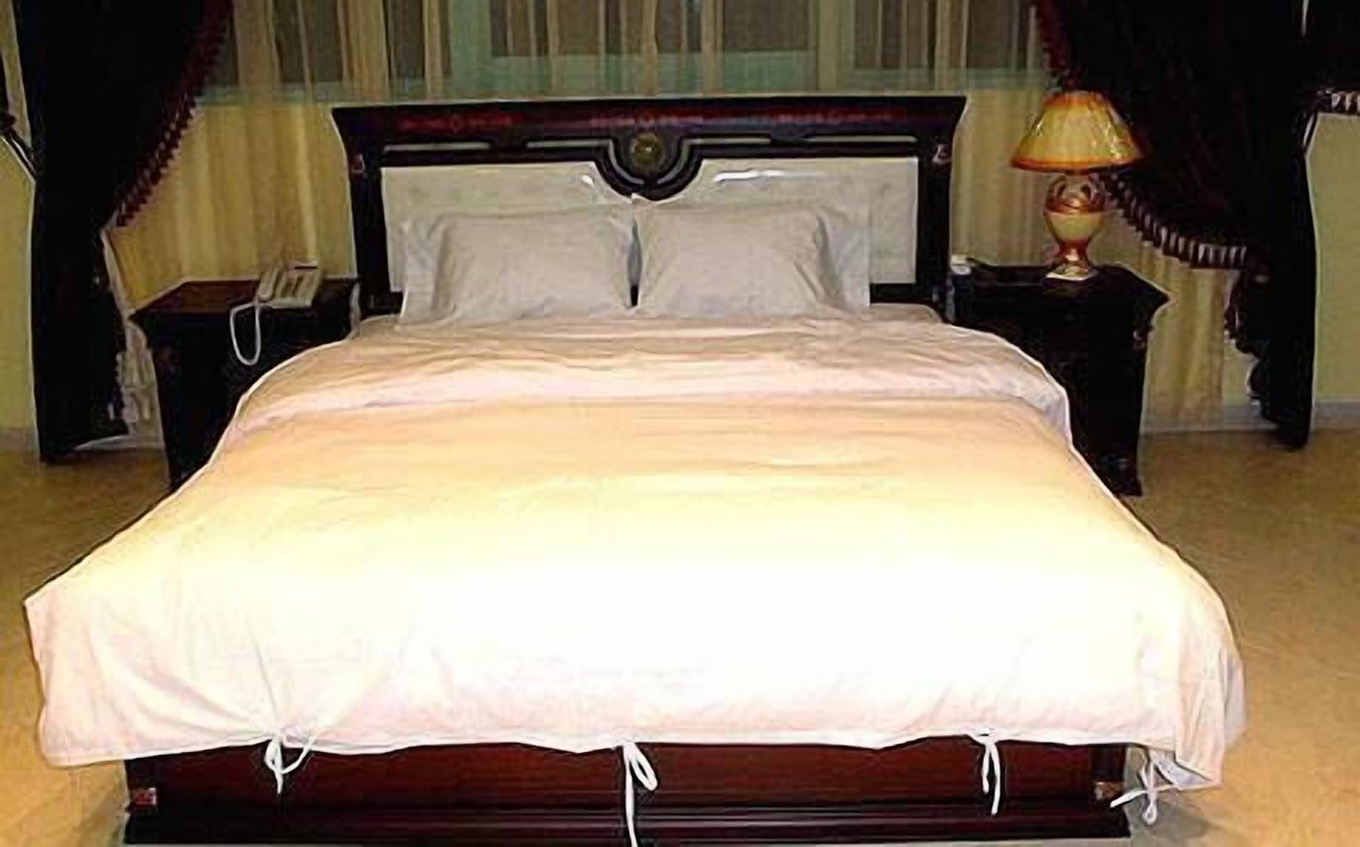 Al Muntazah Plaza Hotel Doha Exterior photo